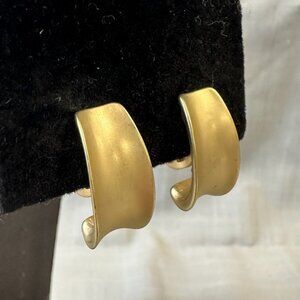 Vintage Monet Matte Gold Tone Concave Huggie Hoop Clip On Earrings